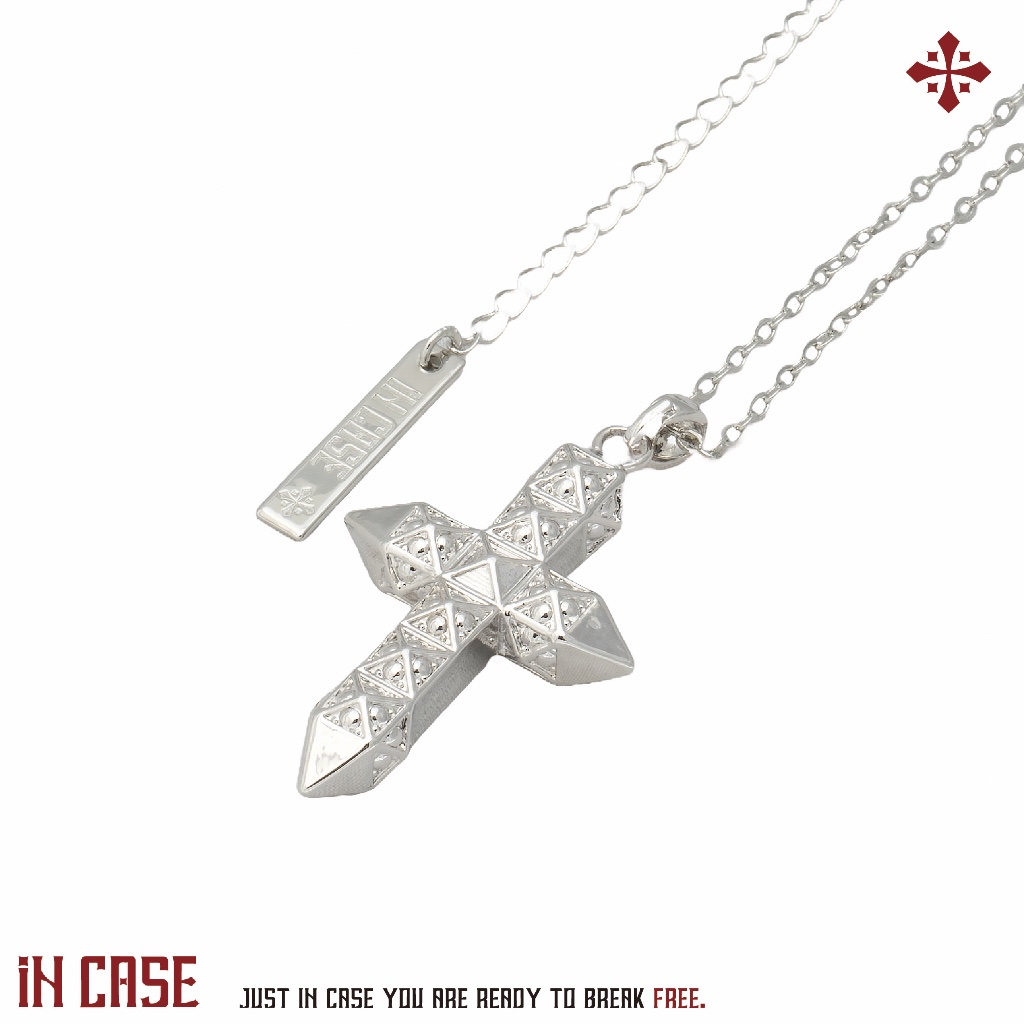 【INCASE】Cross Rivet Necklace 鉚釘十字架項鍊